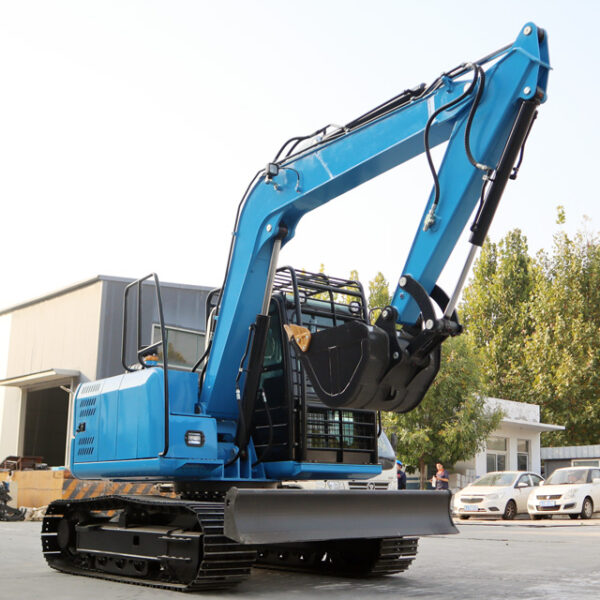 7.5 ton small excavator - Image 4