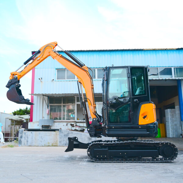 3.5 ton mini excavator - Image 4