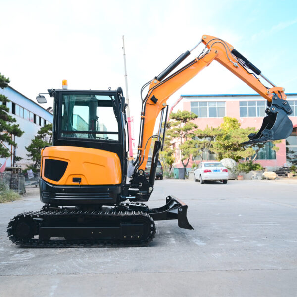 3.5 ton mini excavator - Image 5