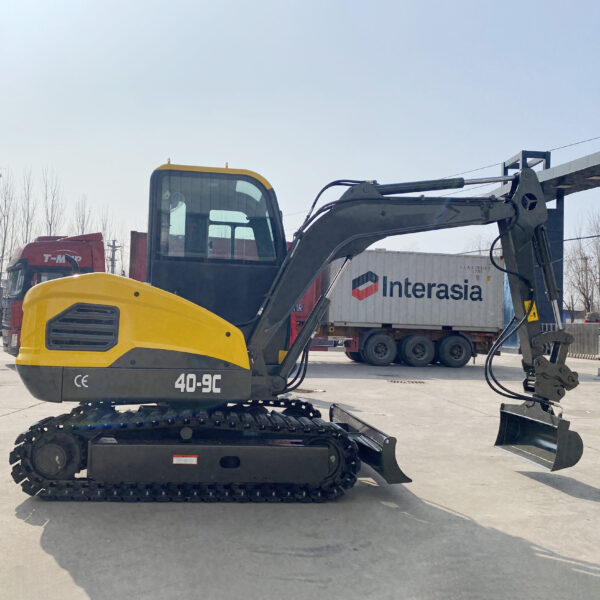 4 ton mini excavator - Image 5
