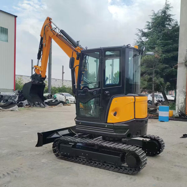 3.5 ton mini excavator - Image 2