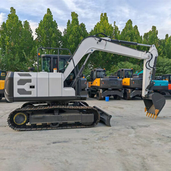 9 ton small excavator - Image 2