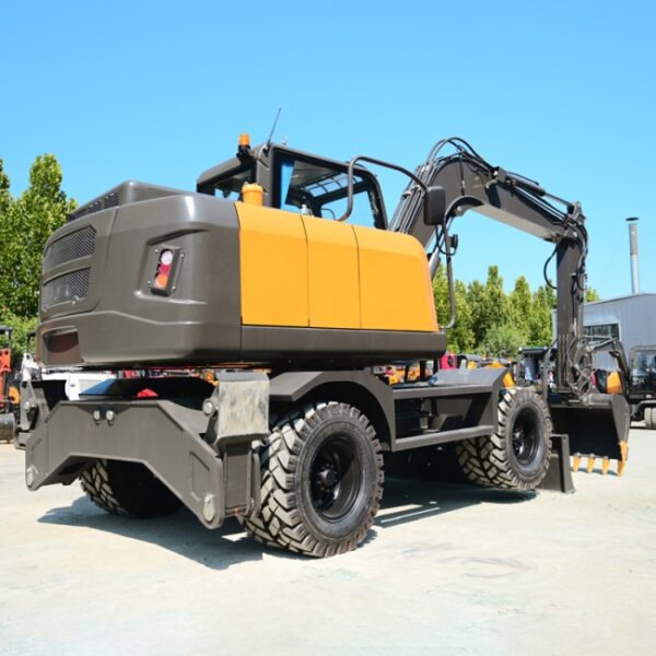 8 ton wheeled excavator - Image 5
