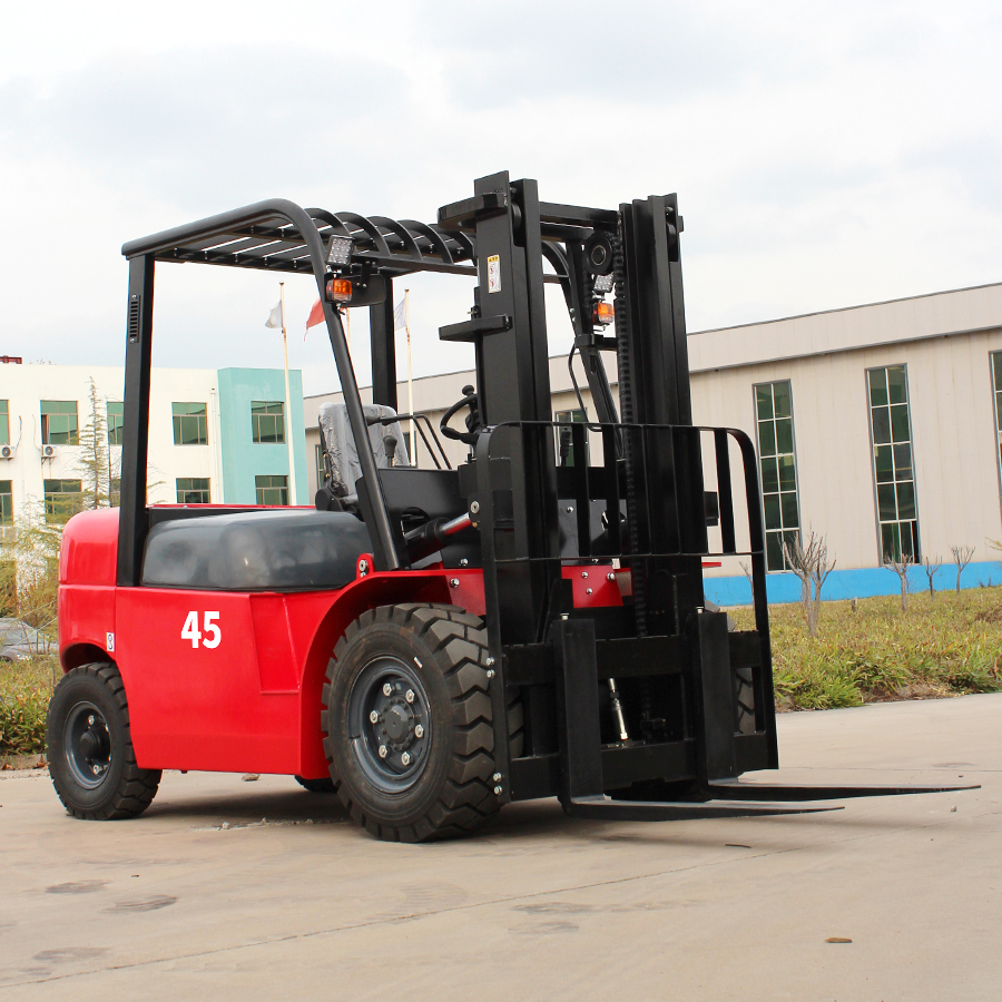 4.5 ton diesel forklift - Image 5