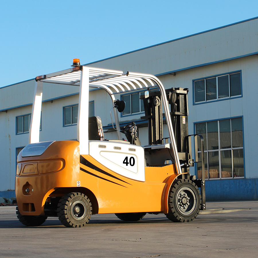 4 ton electric forklift - Image 2