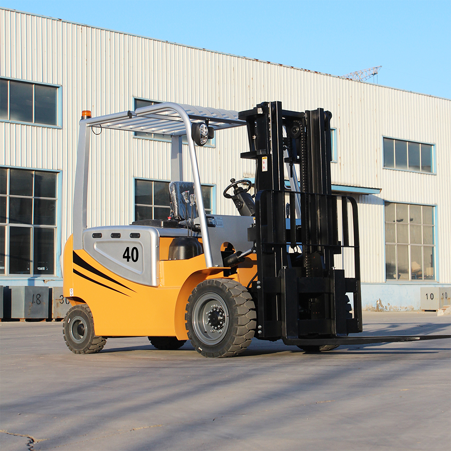4 ton electric forklift - Image 3