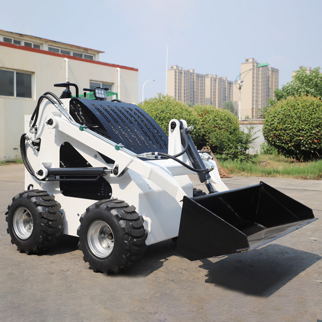 360 Mini wheeled loader - Image 4