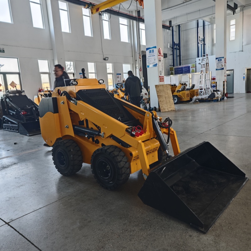 750 Mini wheeled loader - Image 5