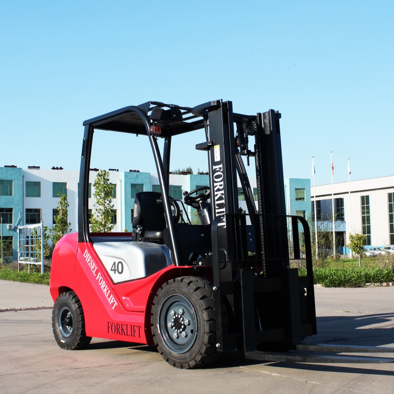4 ton diesel forklift - Image 2